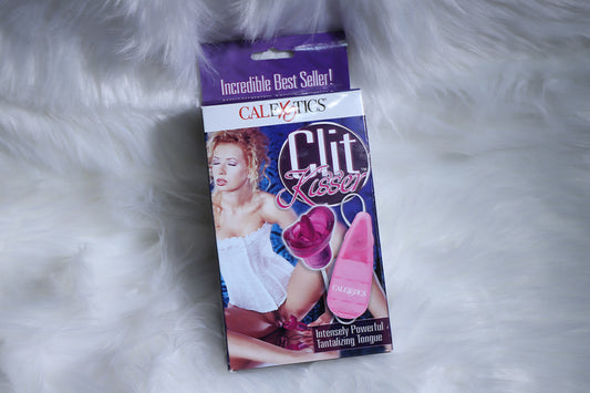 “CLIT KISSER”